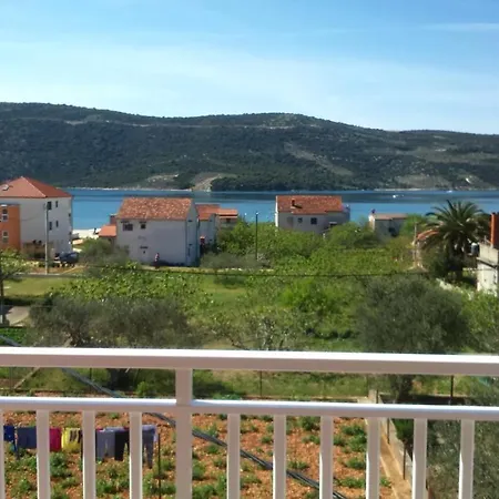 With A Parking Space Poljica, Trogir - 14803 Apartment Marina
